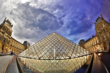 ALEX_NYE_Louvre-4D