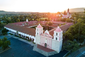 15-ANYE-Santa-Barbara-Mission-0215