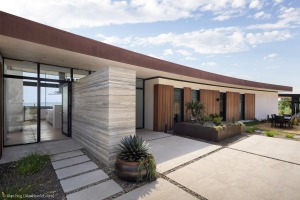 AlexNye_250508_BBird_Sealedge_1849-Edit-2