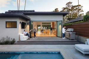 AlexNye_250508_BBird_Shoreline_1208-1