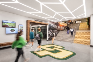 ALEX_NYE_DLR_CalPoly_Dining_2145-Edit