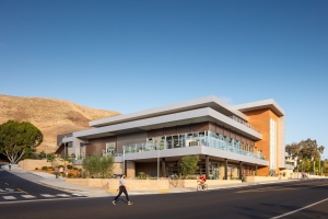 ALEX_NYE_DLR_CalPoly_Dining_1895-Edit-2-2