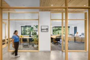 ALEX_NYE_230808_Int_2423