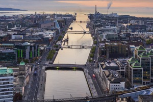ALEX_NYE_Ireland-040_Landscape_Dublin_River_Liffey_Becket_Bridge