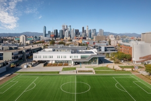 ALEX_NYE_LATTC_210401-0686