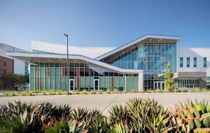 ALEX_NYE_LATTC_210402-0565