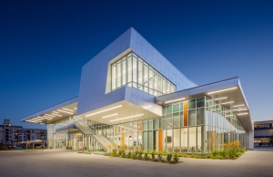 ALEX_NYE_LATTC_210520-5234-2