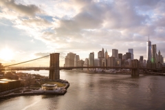 15-ALEX_NYE_NYC_New_York_City_Brooklyn_Bridge_Manhattan_skyline-2-apple-sunset