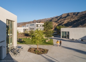 ALEX_NYE_211111_OVS_1S1A5108-Edit