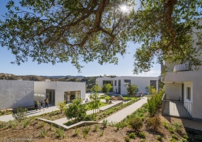 ALEX_NYE_211112_OVS_1S1A7423-Edit