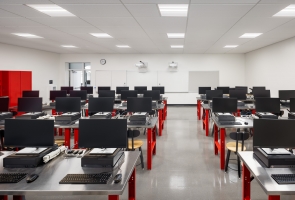 ALEX_NYE_230428_4P1A0188-Edit