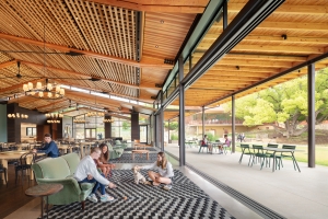 ALEX_NYE_Thacher_Dining_Hall_181-edit