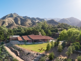 ALEX_NYE_Thacher_Dining_Hall_132-2