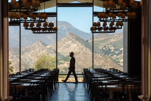 ALEX_NYE_Thacher_Dining_Hall_260-Edit